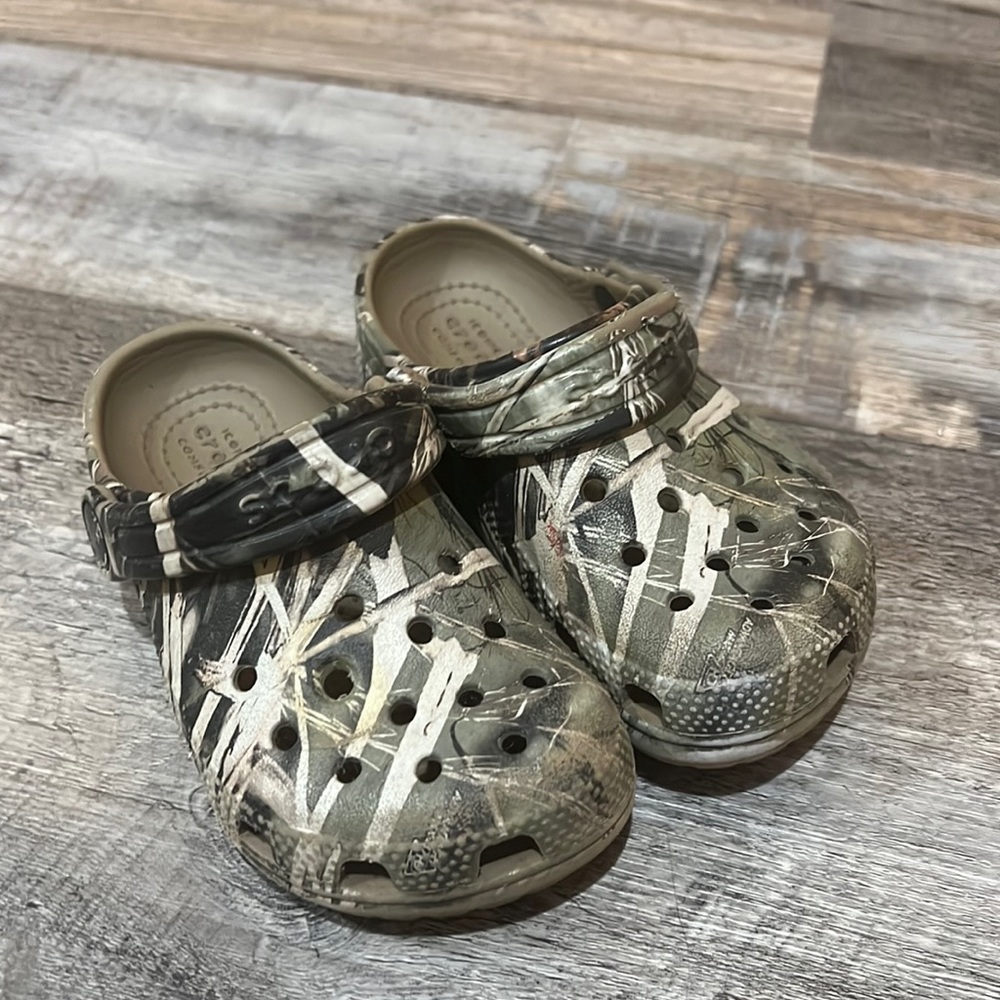 Kids crocs
